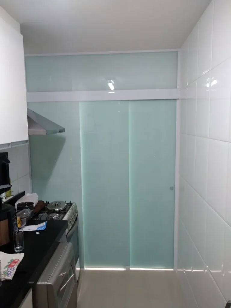 Obra em vidro Lumini Vidros